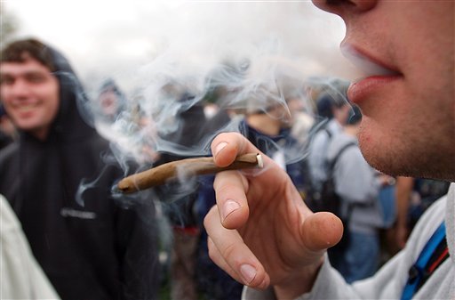 Colorado grants more pot licenses to youth